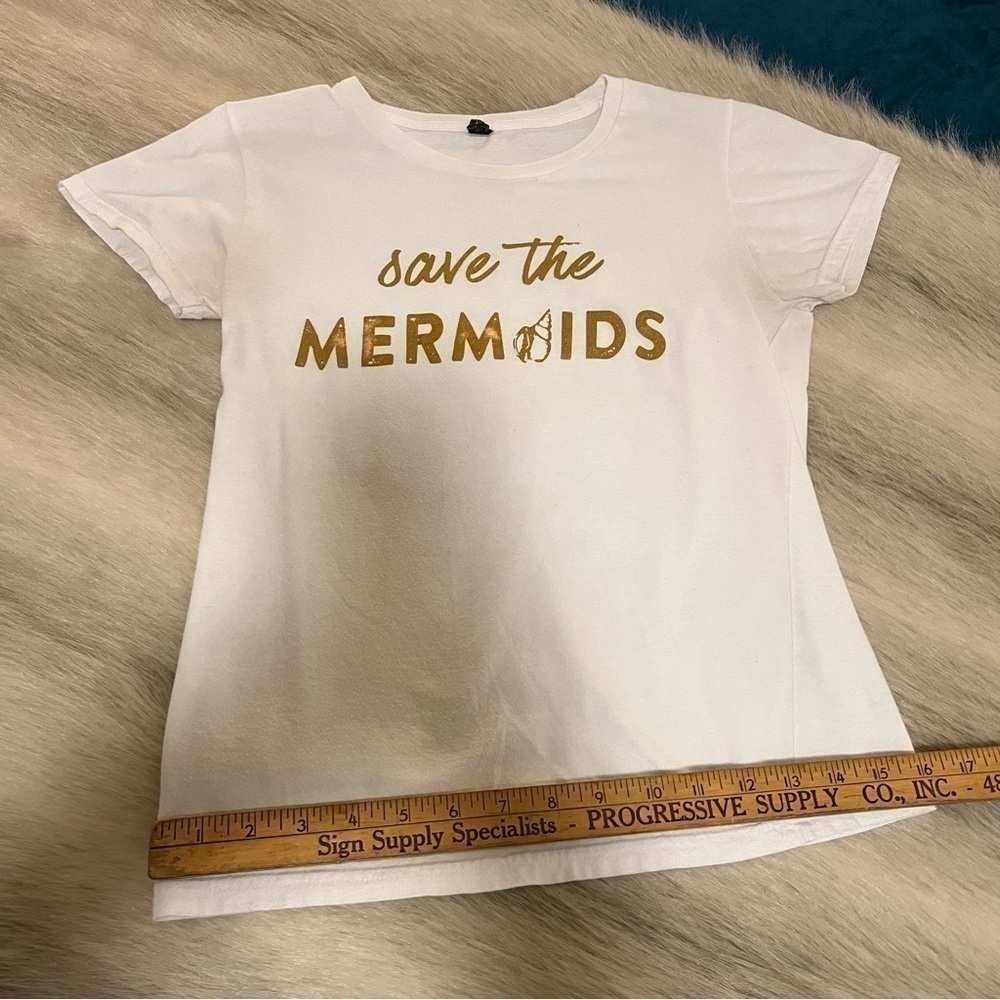 “SAVE THE MERMAIDS” S White Short Sleeve Baby Tee Retro Gold Lettering Crew Neck - Picture 5 of 8
